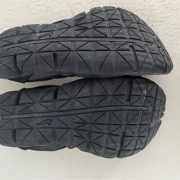 Pink/Black Nike Studio Wraps - Picture 4 of 6